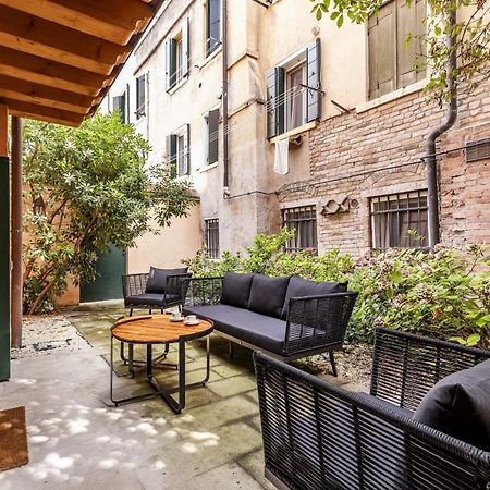 Ca' San Carlo Residence By Wonderful Italy Venedig Exteriör bild